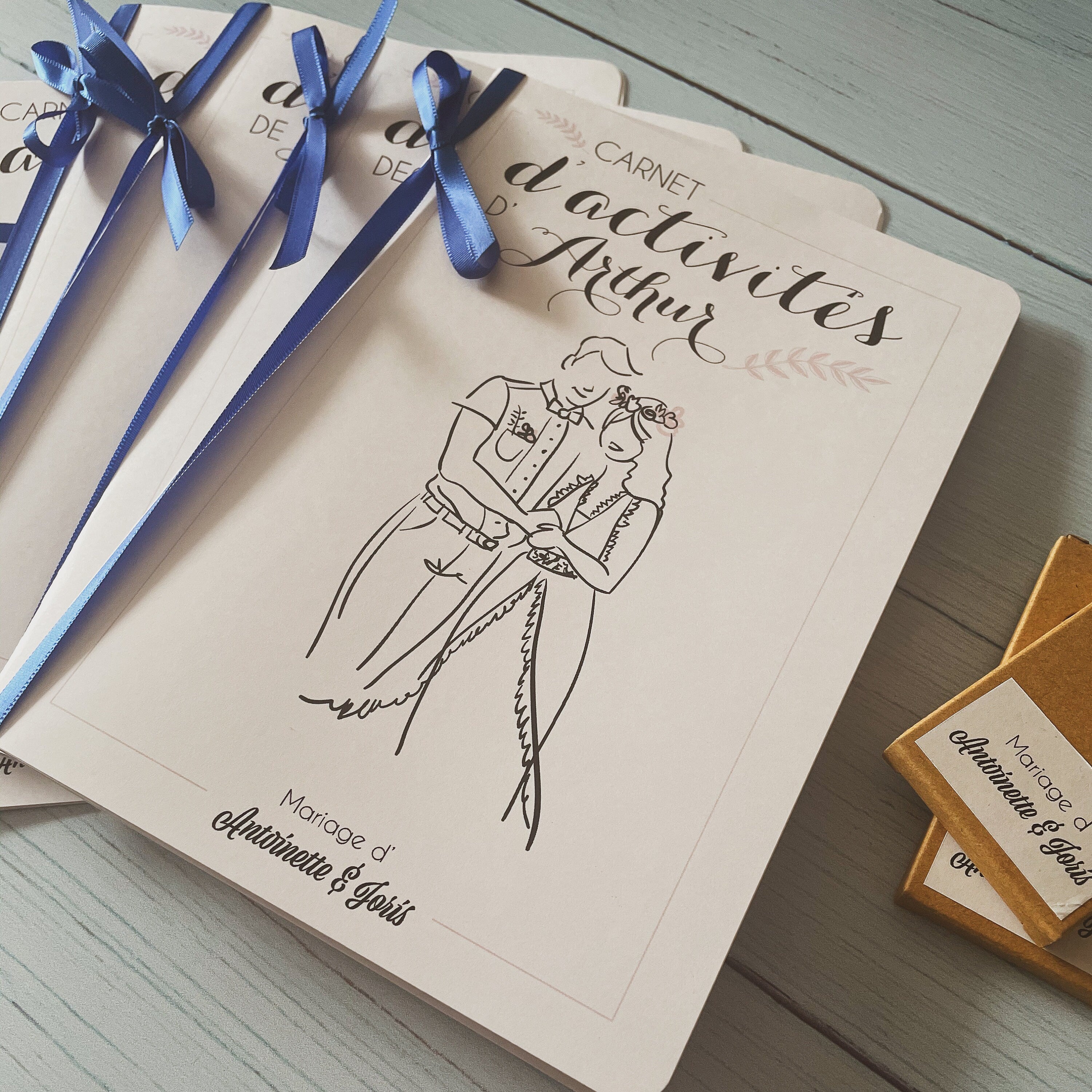 Cahier de coloriage et jeux mariage enfant – kit avec crayons