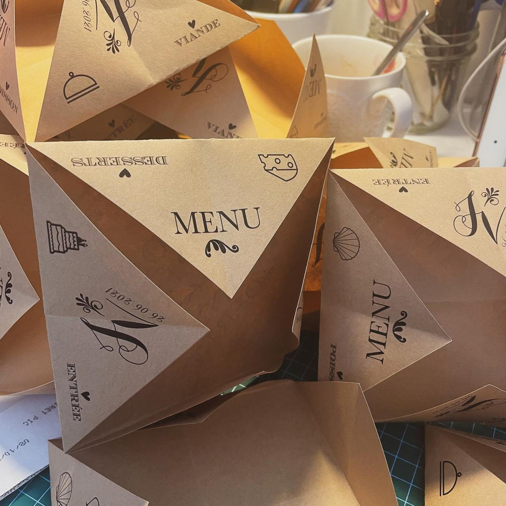 Cocotte en papier personnalisable – Menu & marque-place